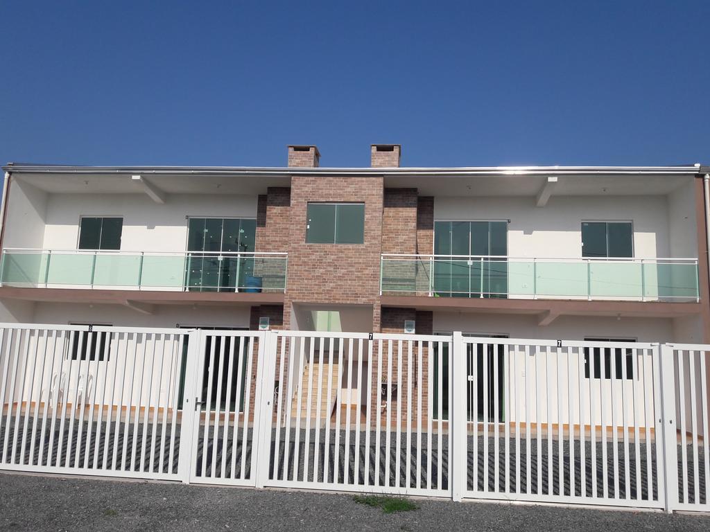 Conjunto Residencial Verdes Mares 구아라투바 외부 사진