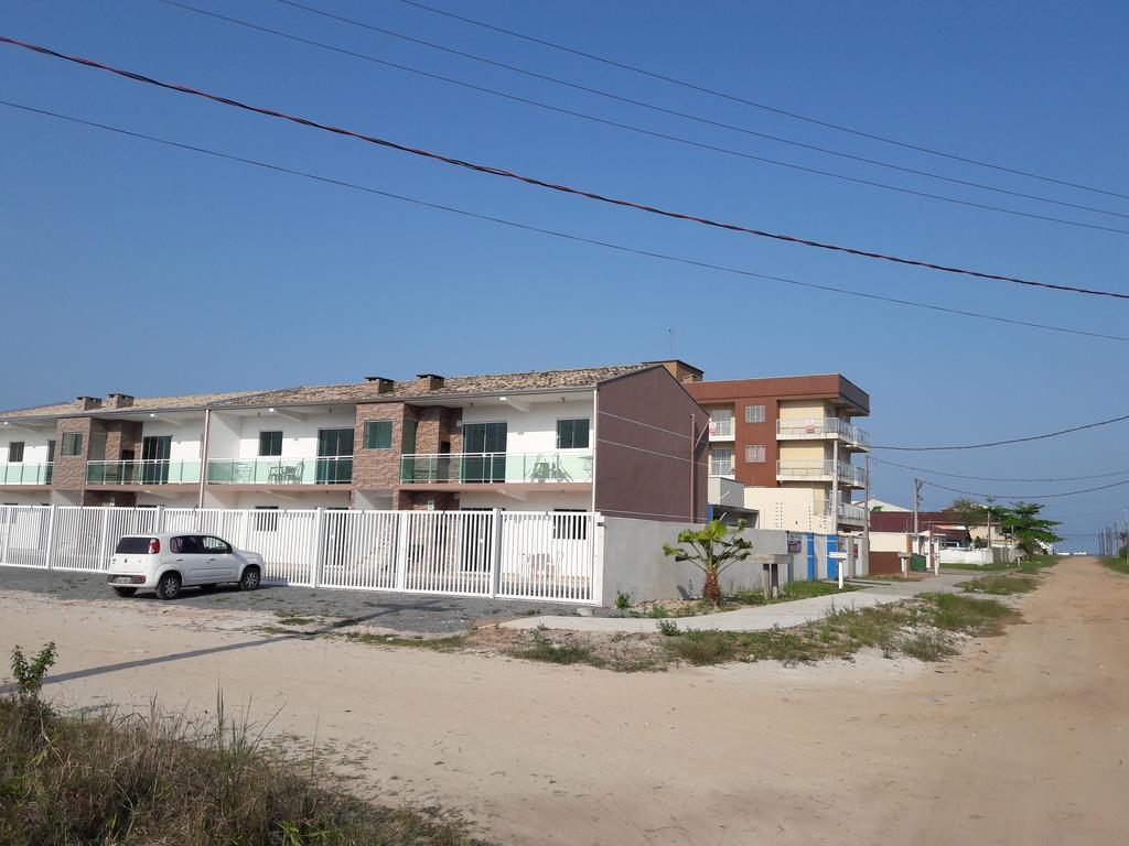 Conjunto Residencial Verdes Mares 구아라투바 외부 사진